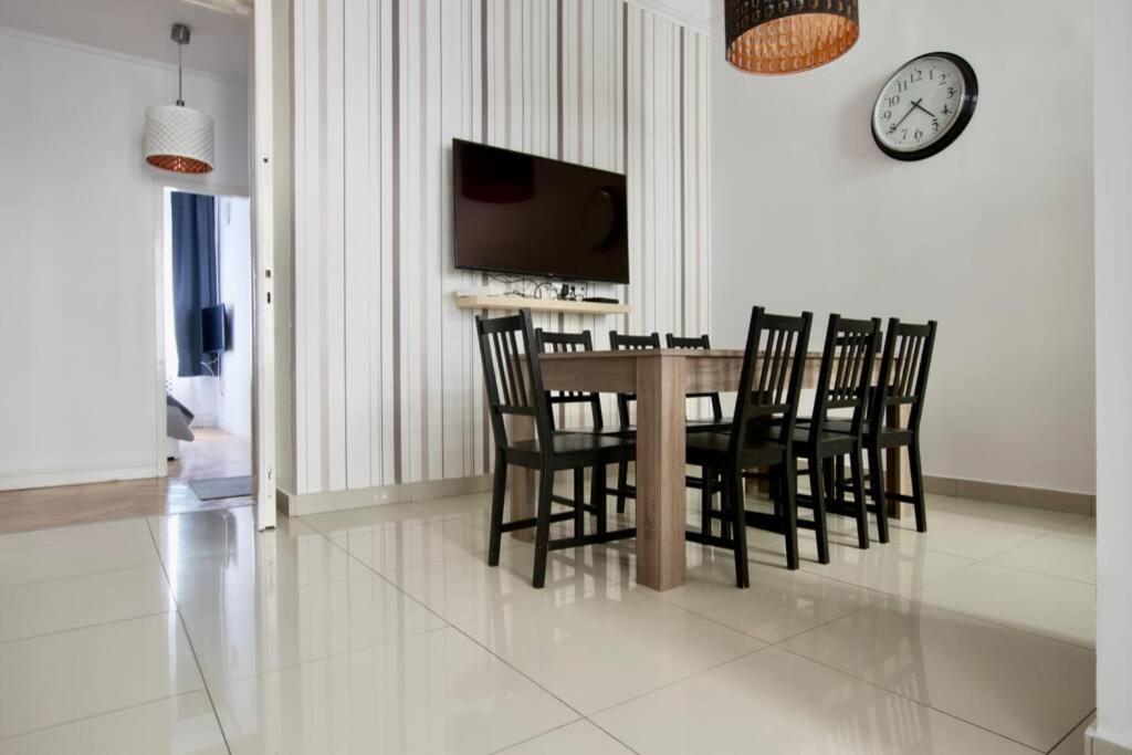 Premium Apartment By Hi5-Vaci Str. 3 Bedroom Budapest Exterior foto